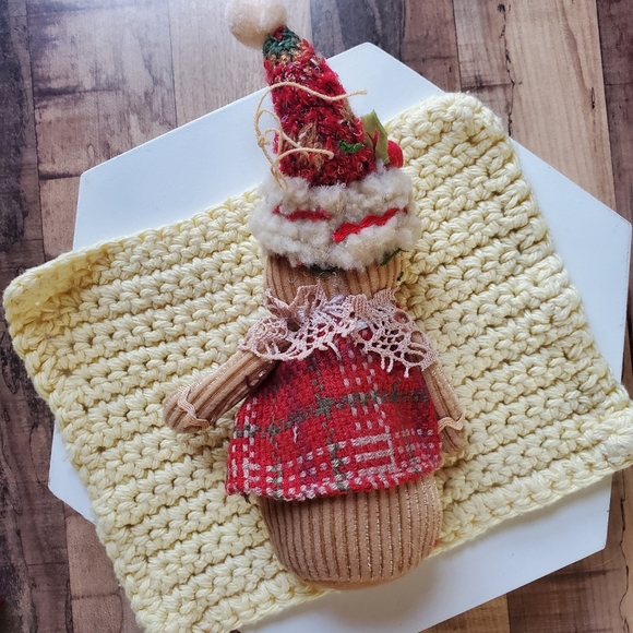 Weighted Snowman and Gingerbread boy/girl plush holiday Christmas tree ornaments - Picture 6 of 13